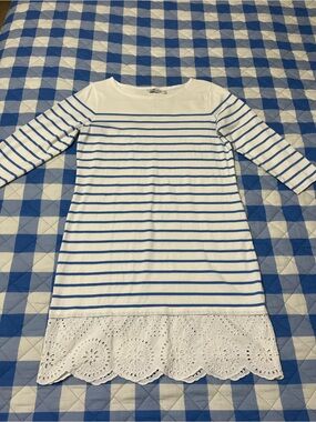 VINEYARD VINES Women’s Blue & White Striped Eyelet-Hem dress size medium